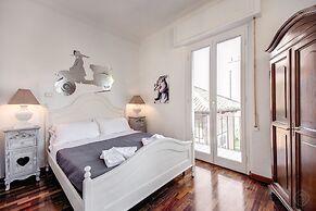 HI River View apartment