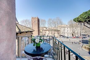 HI River View apartment