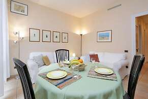 Unique Grand Trevi Fountain Apartment