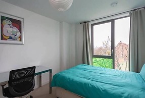 Stylish 1 Bedroom Apartment near London City
