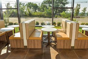 Wyndham Garden North Bergen Near Secaucus