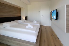 Modena Maris Apartments