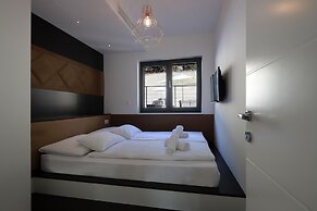 Modena Maris Apartments