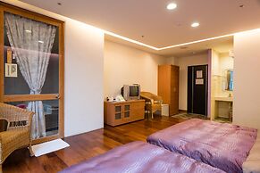 Crystal Hotel