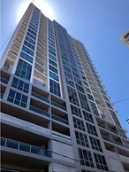 Diaphanous Urban Apartment