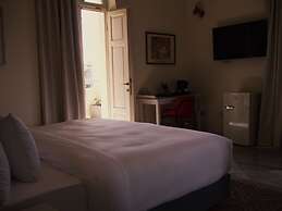 THE GUTMAN TLV - Neve Tzedek