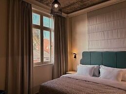 THE GUTMAN TLV - Neve Tzedek