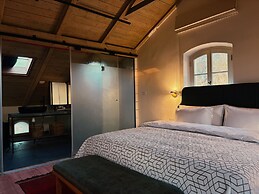 THE GUTMAN TLV - Neve Tzedek