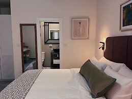 THE GUTMAN TLV - Neve Tzedek