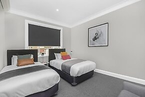 Horse and Jockey Hotel Homebush