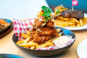 Horse and Jockey Hotel Homebush