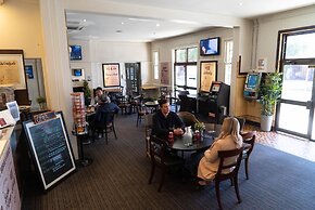 Horse and Jockey Hotel Homebush