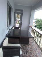 Tropicana Motel & Backpackers