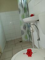 Tropicana Motel & Backpackers