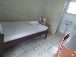 Tropicana Motel & Backpackers