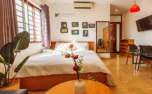 Donald Service Apartment