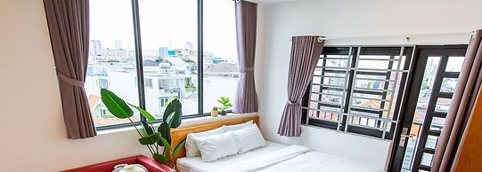 Donald Service Apartment