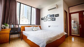 Donald Service Apartment