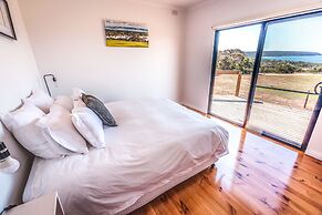 Antechamber Bay Retreats