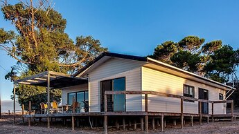 Antechamber Bay Retreats