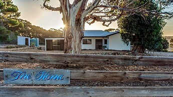Antechamber Bay Retreats