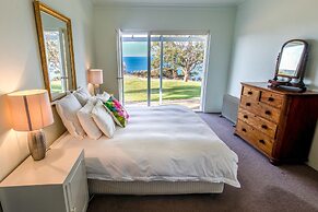 Antechamber Bay Retreats