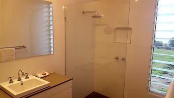 Antechamber Bay Retreats