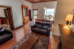 Antechamber Bay Retreats