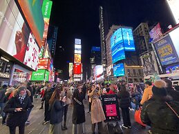 Ny Finest Luxury Apartment