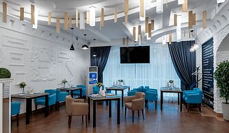 Cronwell Nika Center