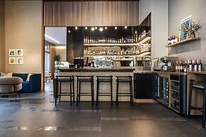 ZUR Studios & Suites