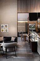 ZUR Studios & Suites