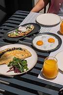 ZUR Studios & Suites