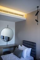 ZUR Studios & Suites