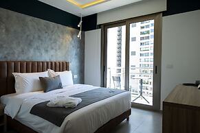 ZUR Studios & Suites