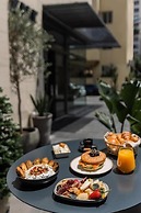 ZUR Studios & Suites