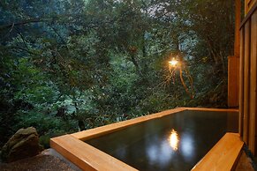 Yamanaka Spa Hanatsubaki