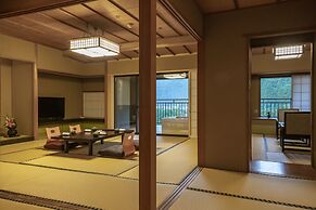 Yamanaka Spa Hanatsubaki