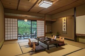 Yamanaka Spa Hanatsubaki