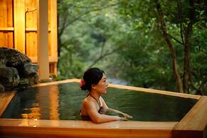 Yamanaka Spa Hanatsubaki