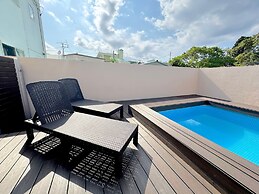 Grandioso Okinawa Pool Villa Onna 4