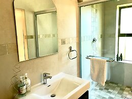 Wellington Country House