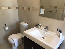 Wellington Country House