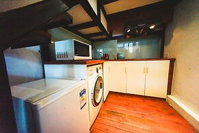 No.9 Mediterranean House