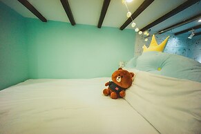 No.9 Mediterranean House