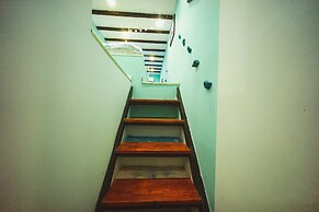 No.9 Mediterranean House