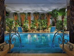 Royal River, Luxury Hotel - Adults Only