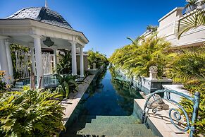 Royal River, Luxury Hotel - Adults Only