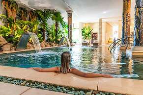 Royal River, Luxury Hotel - Adults Only