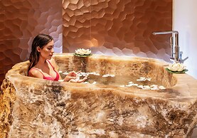 Royal River, Luxury Hotel - Adults Only